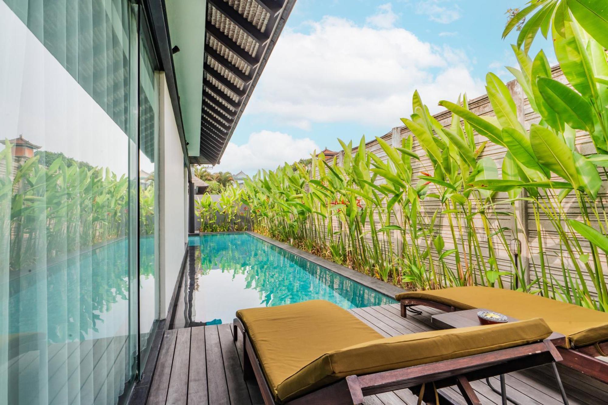 Javana Royal Villas Seminyak Exterior foto